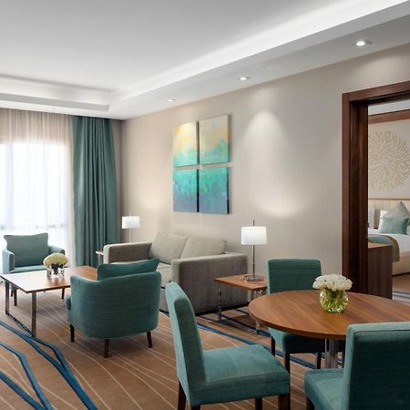 Radisson Blu Hotel, Jeddah Al Salam Exteriör bild Suite