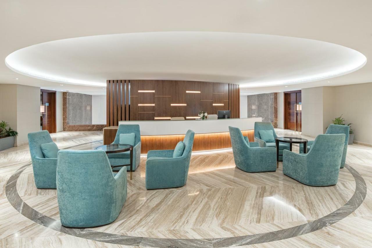 Radisson Blu Hotel, Jeddah Al Salam Exteriör bild The lobby of the hotel