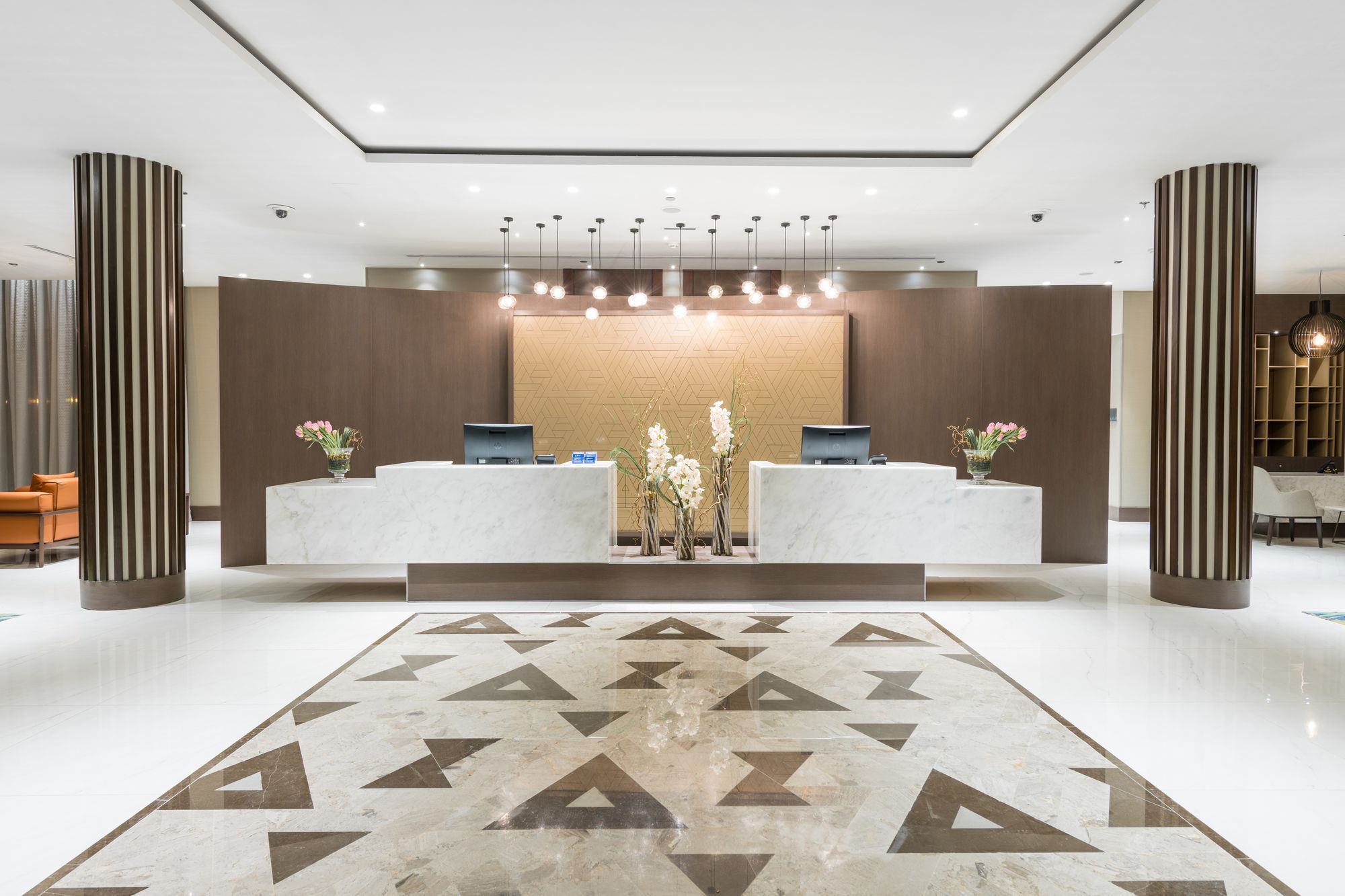 Radisson Blu Hotel, Jeddah Al Salam Exteriör bild The lobby of the hotel