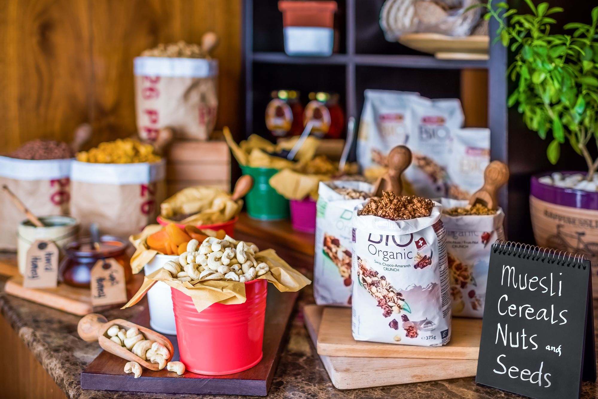 Radisson Blu Hotel, Jeddah Al Salam Exteriör bild Muesli cereals, nuts and seeds